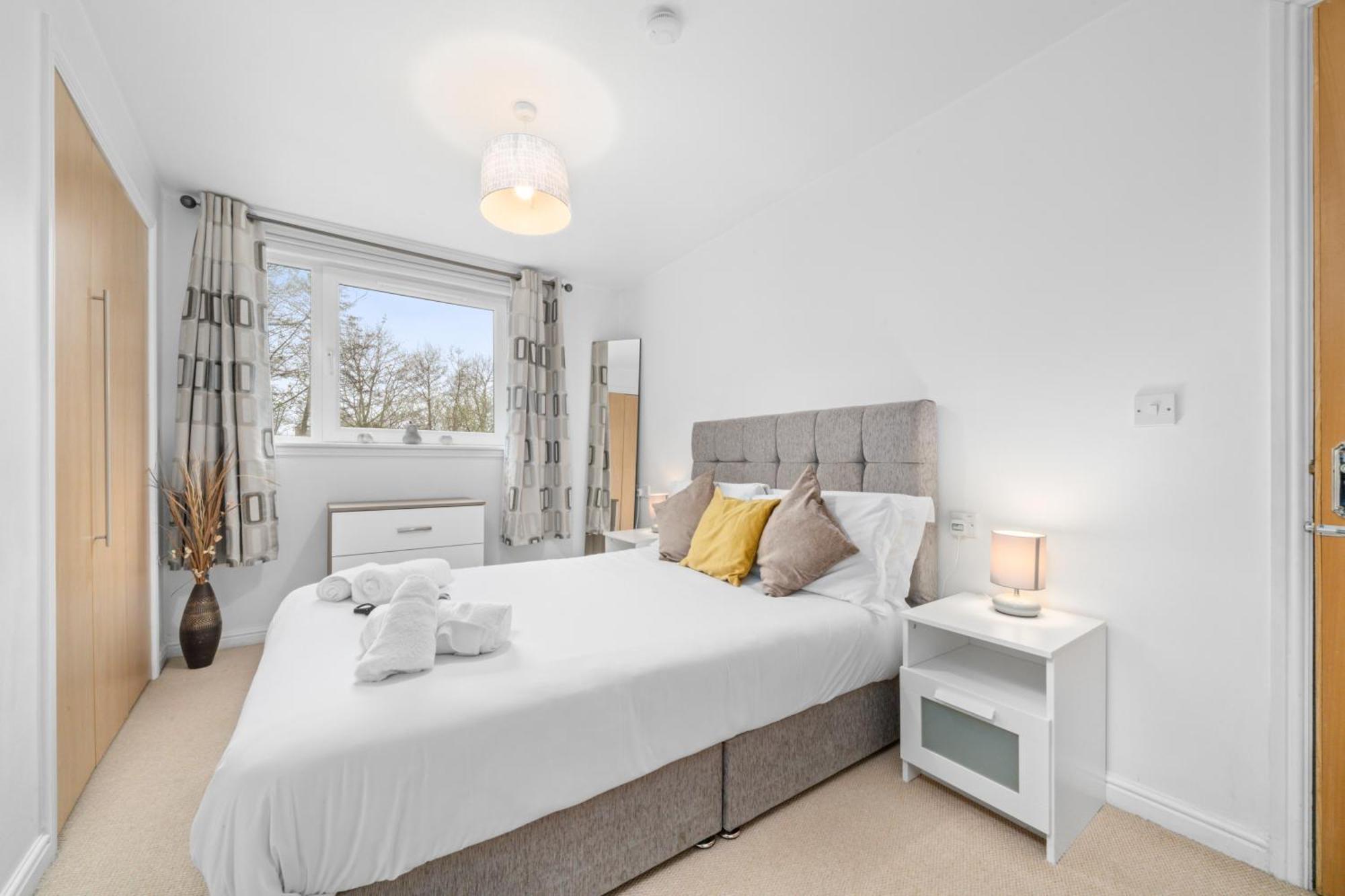 Saughton Suite With Views Of Water Of Leith Эдинбург Экстерьер фото